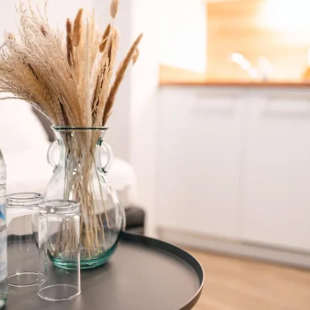 Zentrahome - Balkon Outlet Zentral Smarttv Business Metzingen  Eksteriør billede