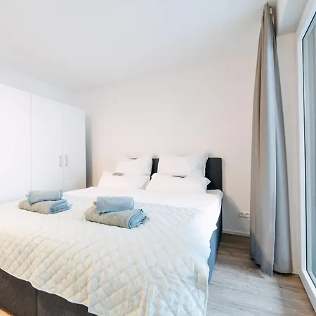 Zentrahome - Balkon Outlet Zentral Smarttv Business Metzingen  Eksteriør billede